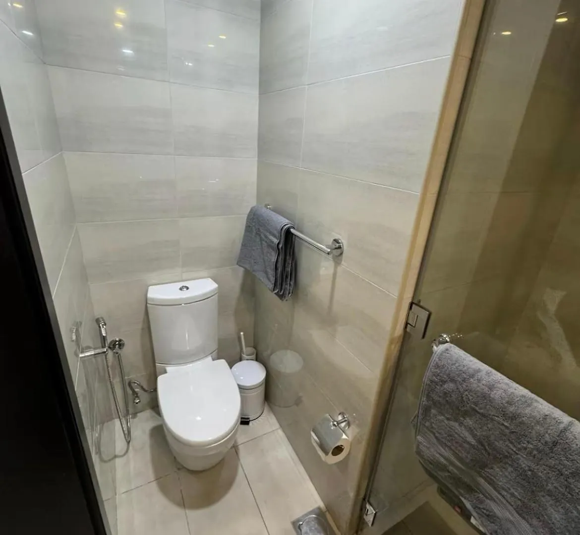 Apartament Alzahia Garden Szardża